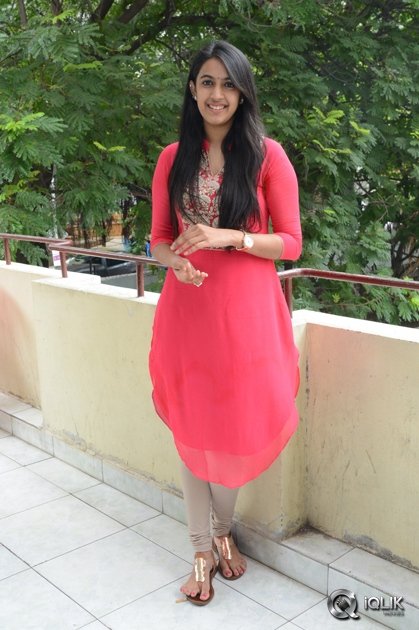 Niharika-Konidela-Interview-About-Oka-Manasu